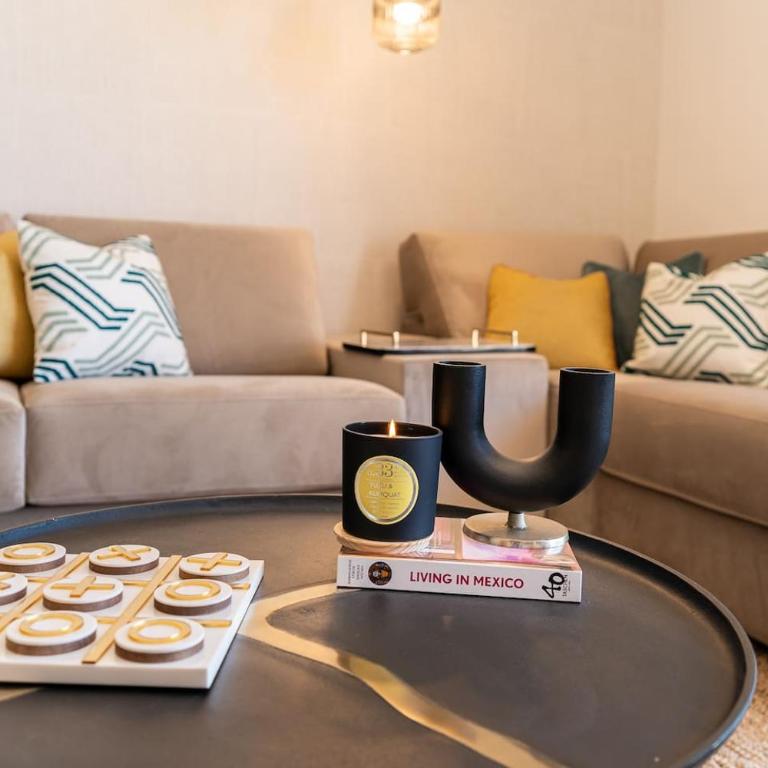 Seaview 2BR Penthouse with Terrace & Pool Access - Apartamento - 16
