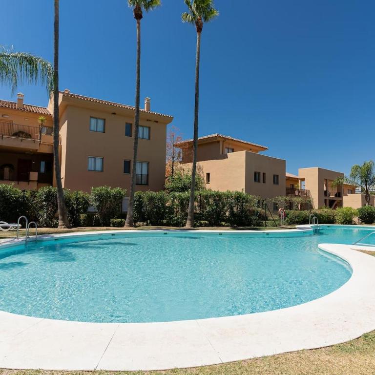 Seaview 2BR Penthouse with Terrace & Pool Access - Apartamento - 38