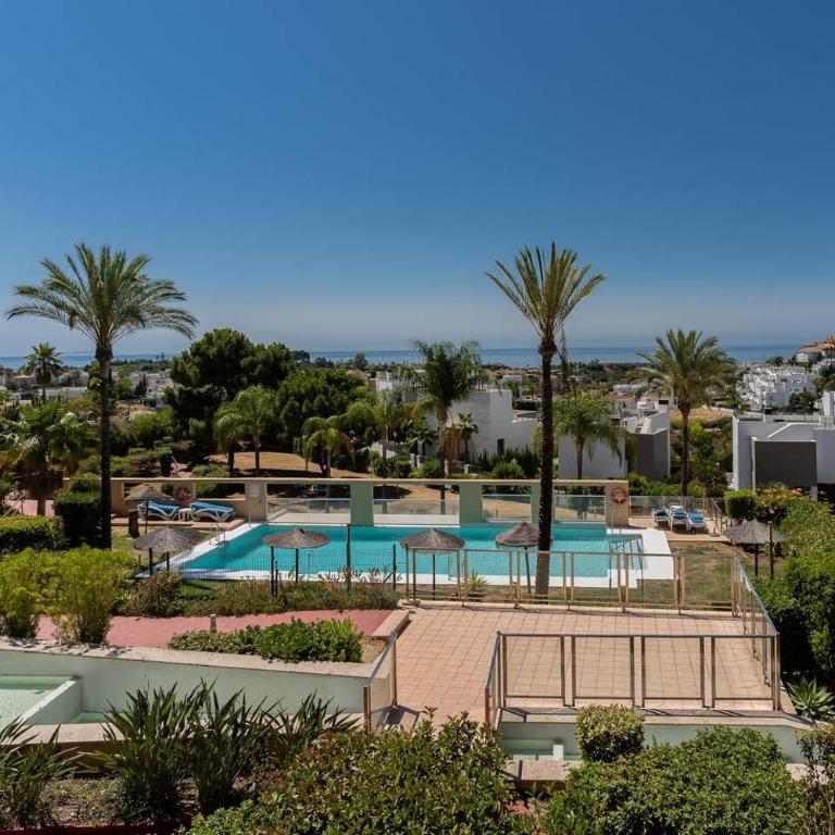 Seaview 2BR Penthouse with Terrace & Pool Access - Apartamento - 6