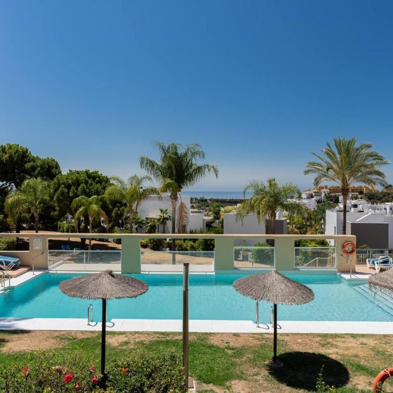 Seaview 2BR Penthouse with Terrace & Pool Access - Apartamento - 39