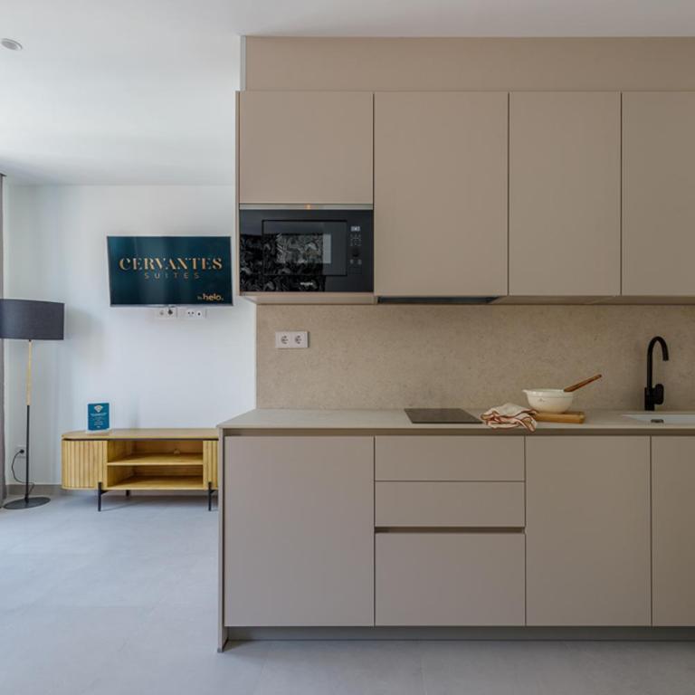 Cervantes Suites - Apartamento con balcón - 11
