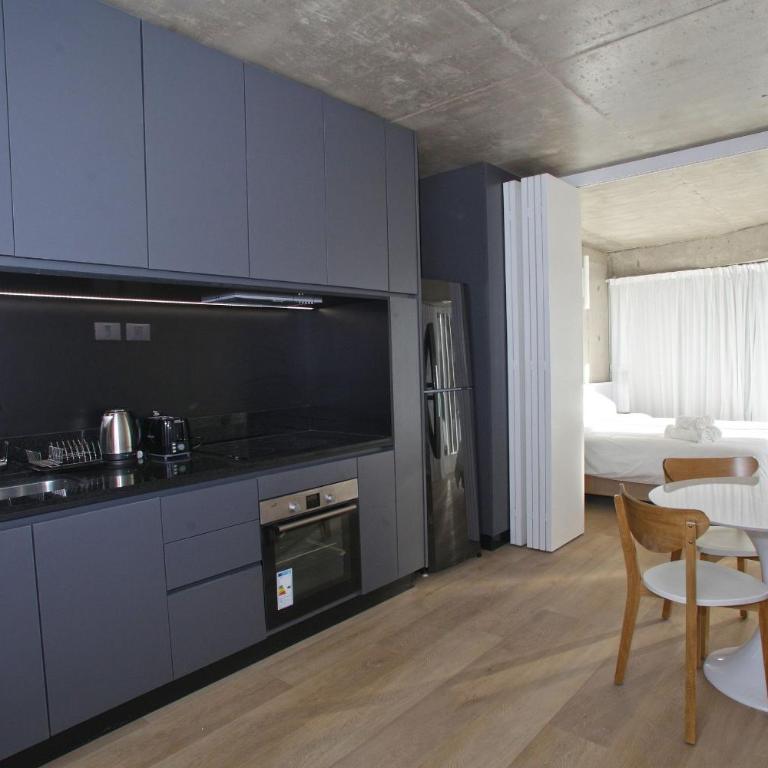 "Tu Hogar Temporal en la Ciudad: Departamento Cómodo y Centrico" - Apartamento Clásico - 12