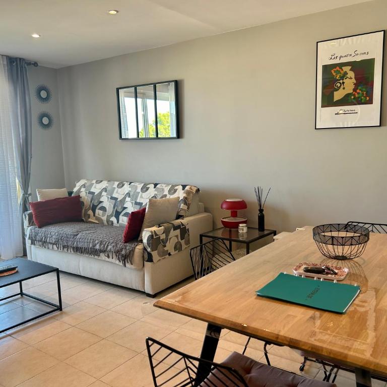 Joli 2p climatisé dans résidence calme et securisée avec piscine mecalineloc - Appartement 1 Chambre - 2