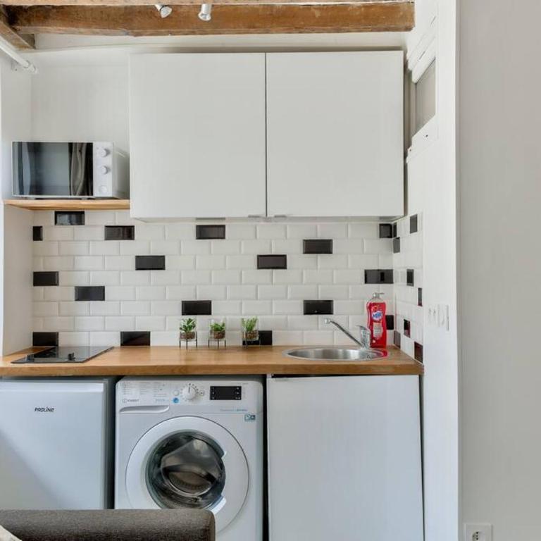 Studio 5mn walk from Oberkampf metro station - Apartamento de 1 dormitorio - 7