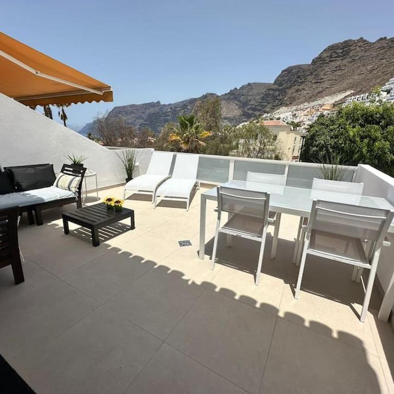 New renovated appartment with beautiful view on cliffs and sea - Apartamento de 2 dormitorios con terraza y vistas al mar - 2