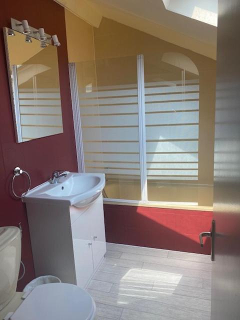 HOTEL ST SEBASTIEN - Chambre Lits Jumeaux - Vue sur Piscine - 2