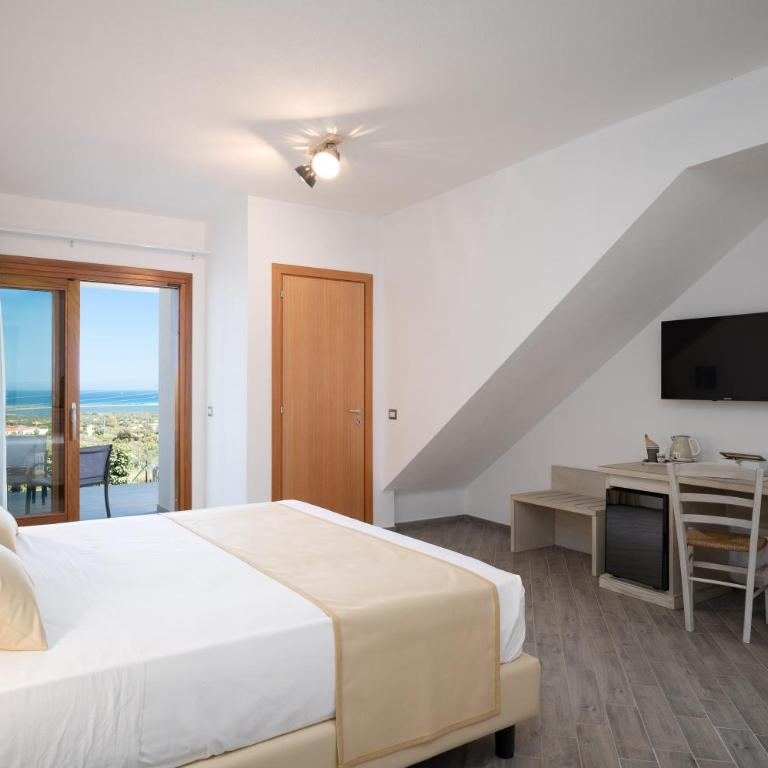 Coro e Bentu Rooms & View - Camera King con Vista Mare - 10
