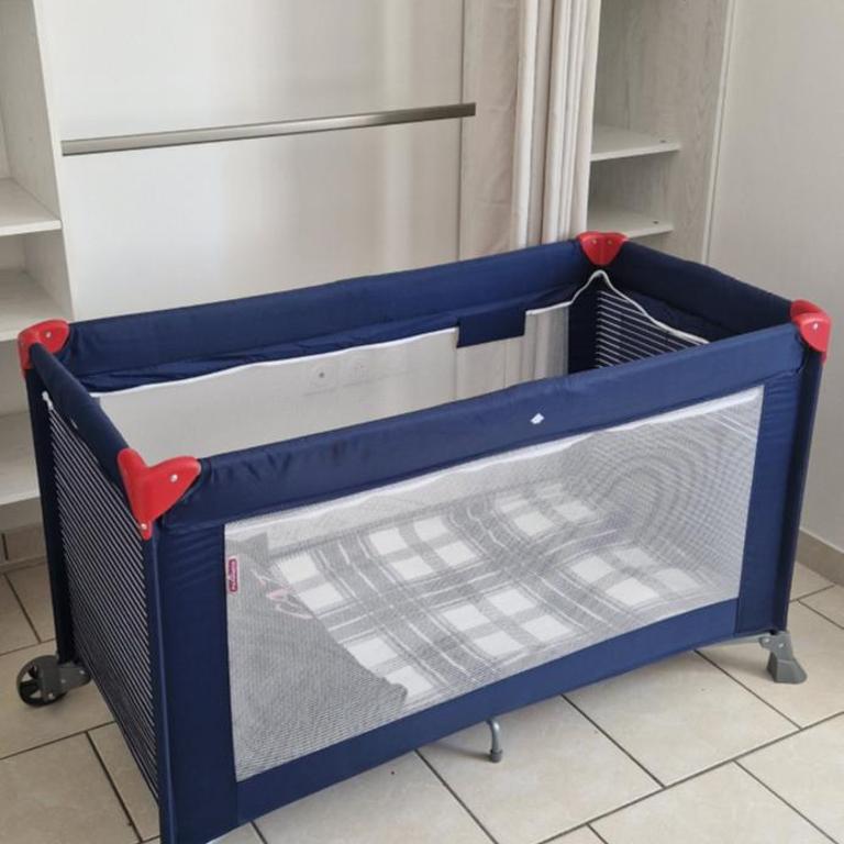 Appartement cosy spacieux parking gratuit en face - Apartment mit 1 Schlafzimmer - 33