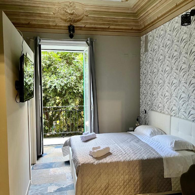 B&B Dimora Emily - Double Room with Balcony - 1