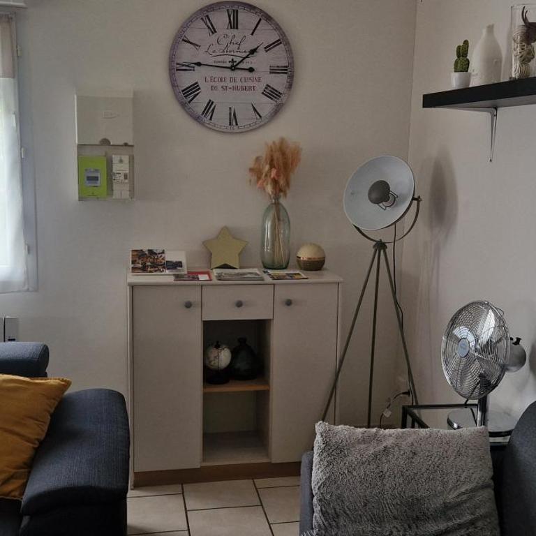 Appartement cosy spacieux parking gratuit en face - Apartment mit 1 Schlafzimmer - 21