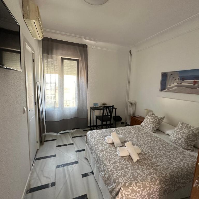 Hostal Arrate - Camera Matrimoniale con Bagno Privato - 11