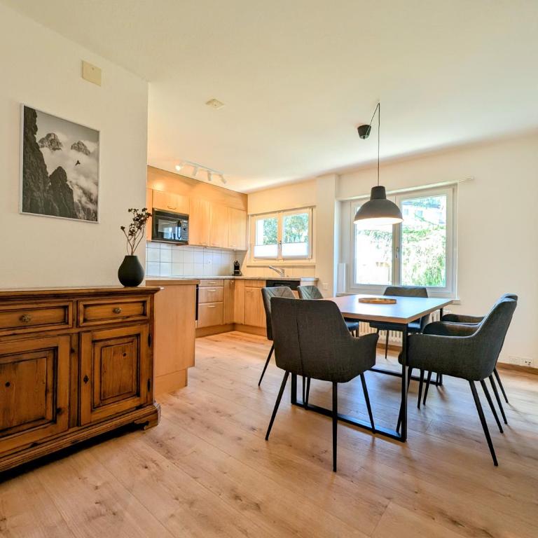 Sunny 3-Bedroom Apartment with Balcony & Parking - Apartment mit 3 Schlafzimmern - 7