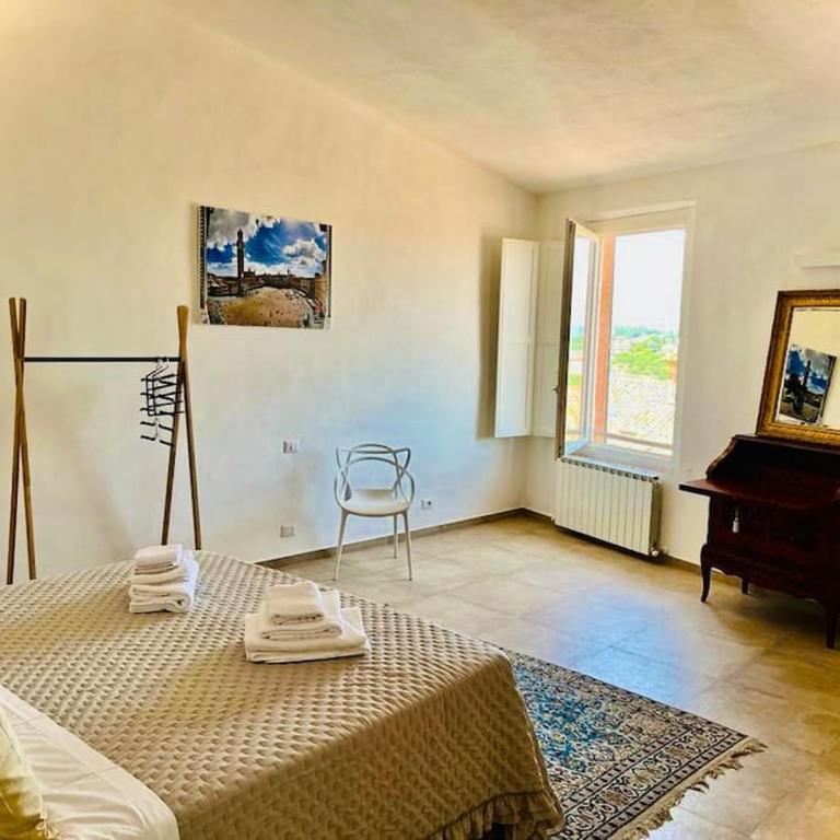Dimora con finestra sui tetti di Siena - Appartamento con 2 Camere da Letto - 2