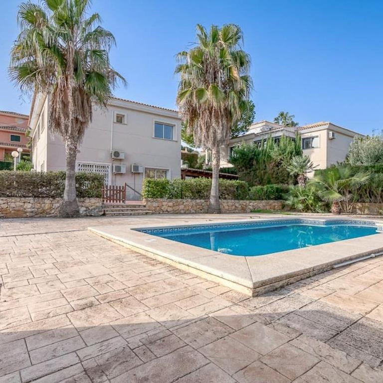 Chalet Villa Sophia Alicante - Four-Bedroom Vacation Home - 33