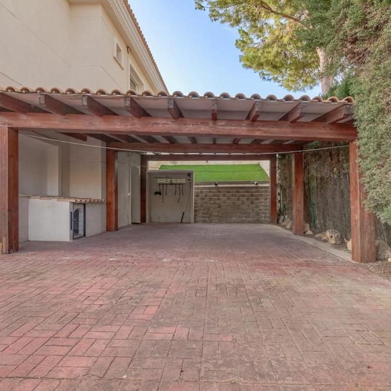 Chalet Villa Sophia Alicante - Four-Bedroom Vacation Home - 42