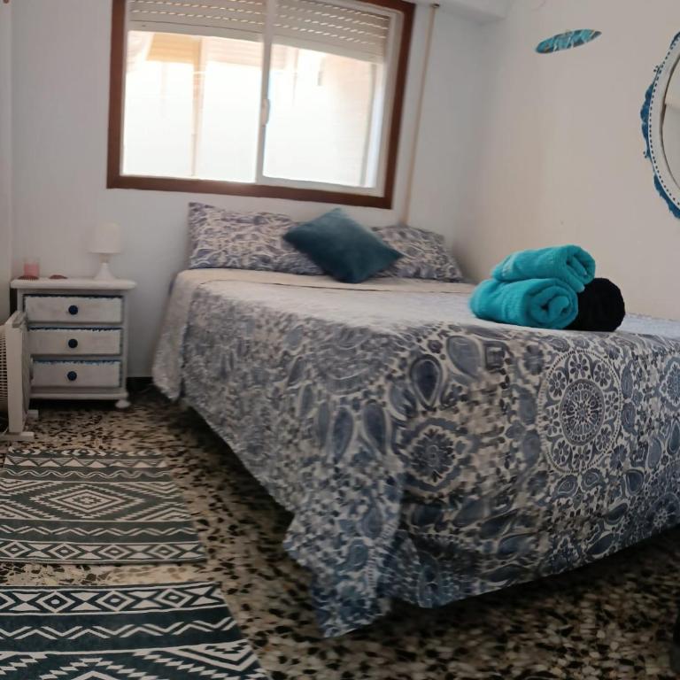 BLUE DOUBLE PRIVATE ROOM AT FRONT BEACH - HABITACION en la playa piso compartido - Double Room with Shared Toilet - 35