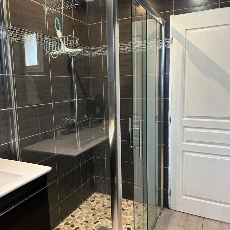 Logement entier proche des plages - Maison 1 Chambre - 5