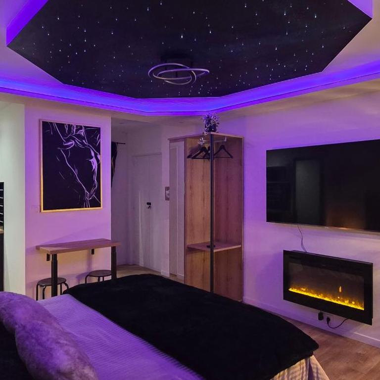 Luxury Love Room with Private Spa & Sauna Havre de Plaisir - Apartment mit 1 Schlafzimmer - 1