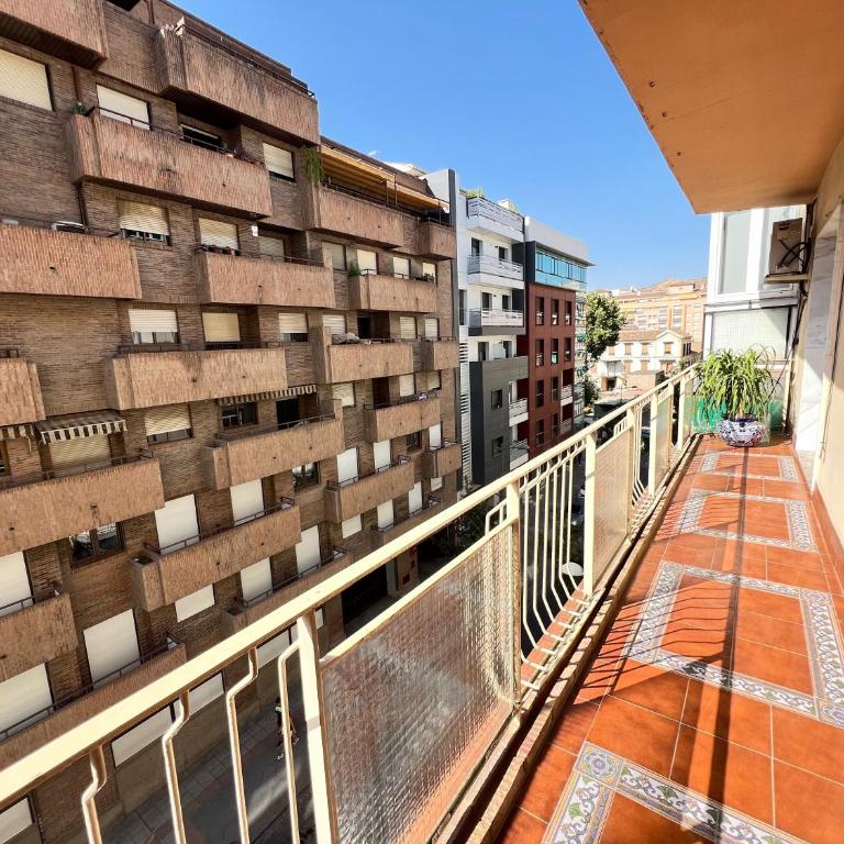 PUSHE Granada Plaza Menorca Art & Tradition - Three-Bedroom Apartment - 44