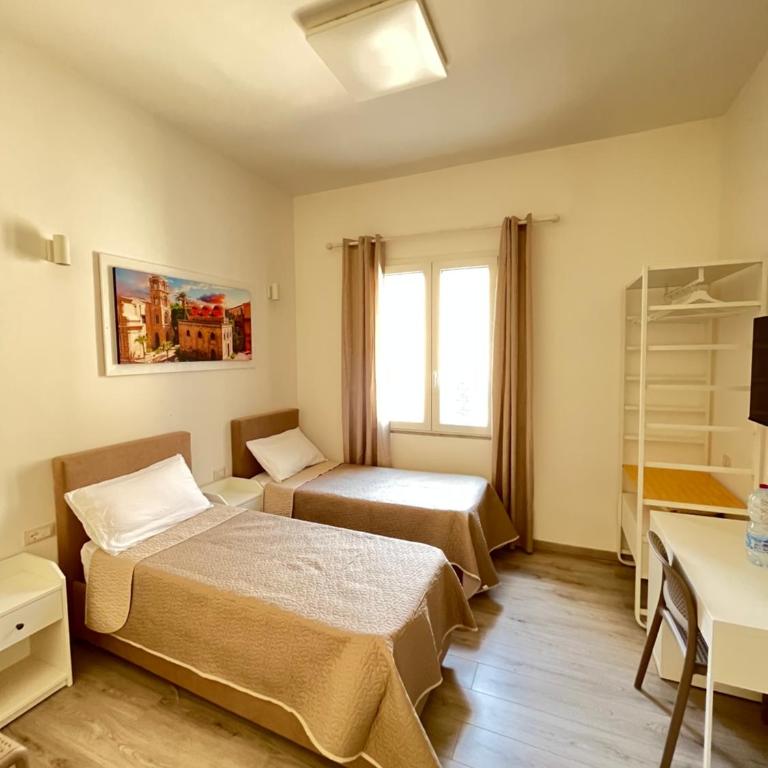 Bella Vita Palermo - Camera Matrimoniale/Doppia con Letti Singoli con Bagno Privato - 9