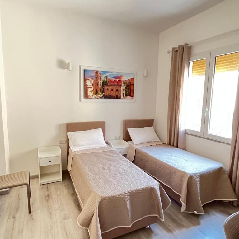 Bella Vita Palermo - Camera Matrimoniale/Doppia con Letti Singoli con Bagno Privato - 8