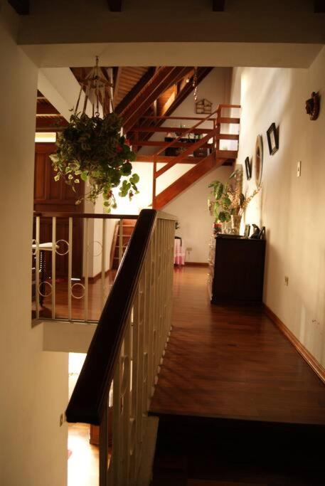 Casa completa grupos o familia - Ambato - Casa de 5 dormitorios - 16