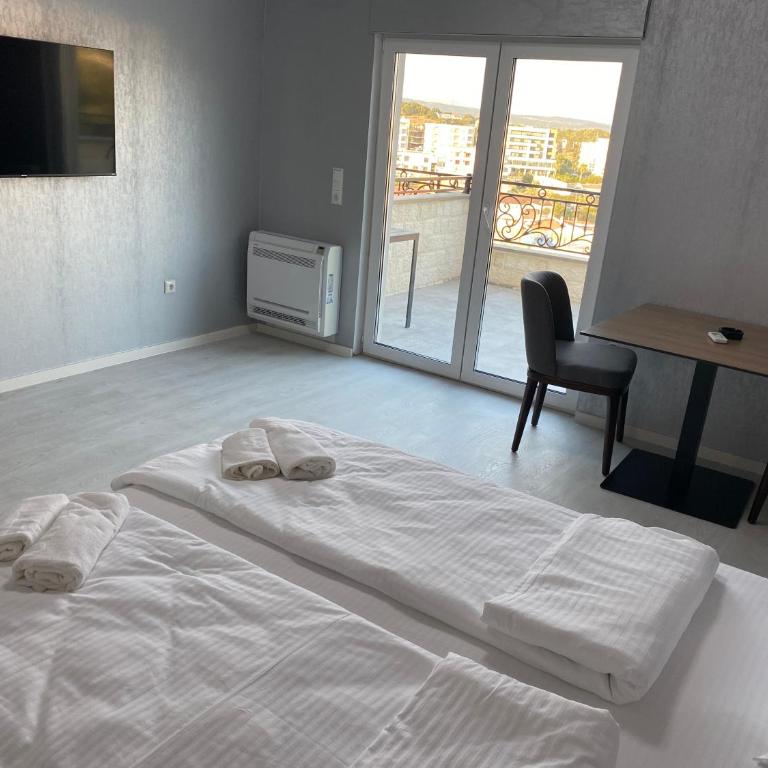 Apartments Villa Bari - Double Room with Balcony - 16
