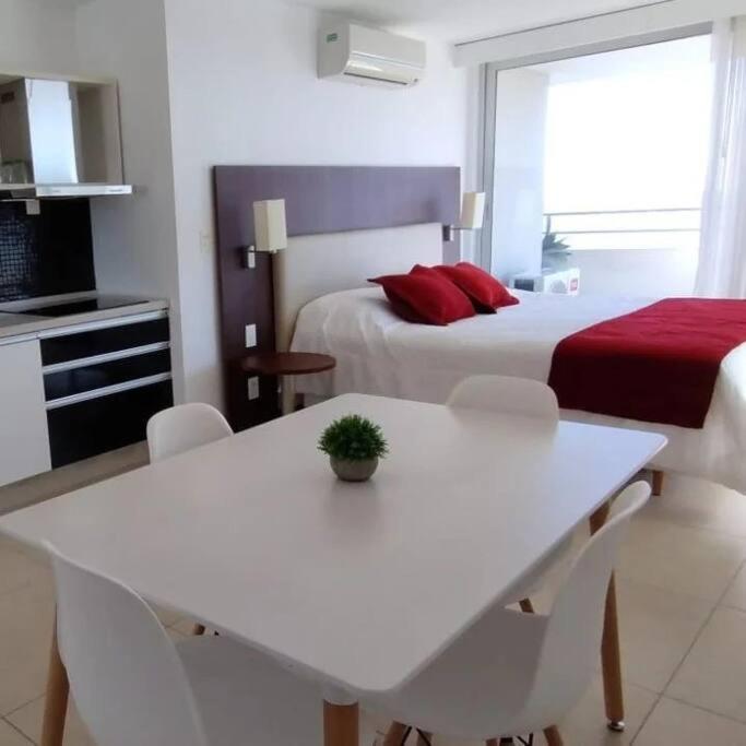 Mono ambiente frente al río, con amenities - Studio - 10