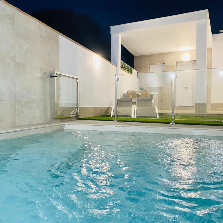 Cerca Conil-Playa Villa Gallardo 3 con Piscina Privada - Soló Parejas o Familias - Villa de 2 dormitorios - 2