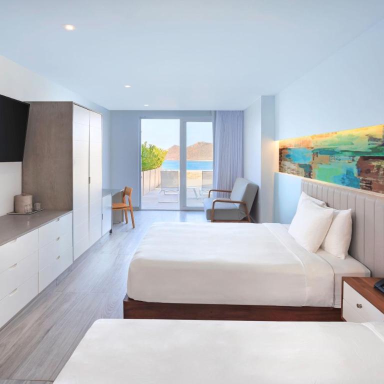 Courtyard by Marriott Mazatlan Beach Resort - Deluxe Queen Room with Two Queen Beds, Terrace and Ocean View - 3