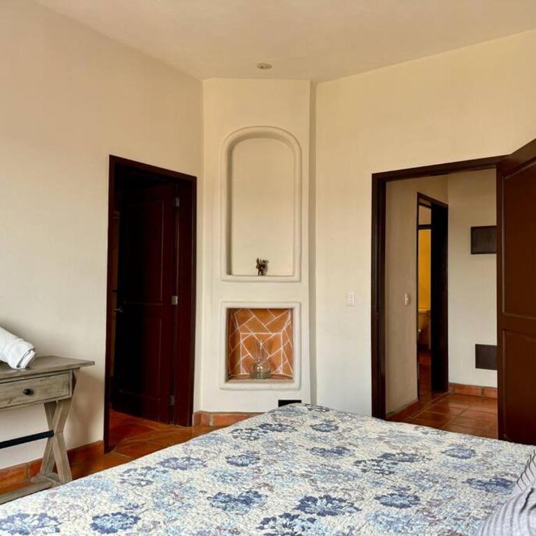 Charming No Stairs Near DT Security Pool Parking - Apartamento de 2 dormitorios con balcón - 15