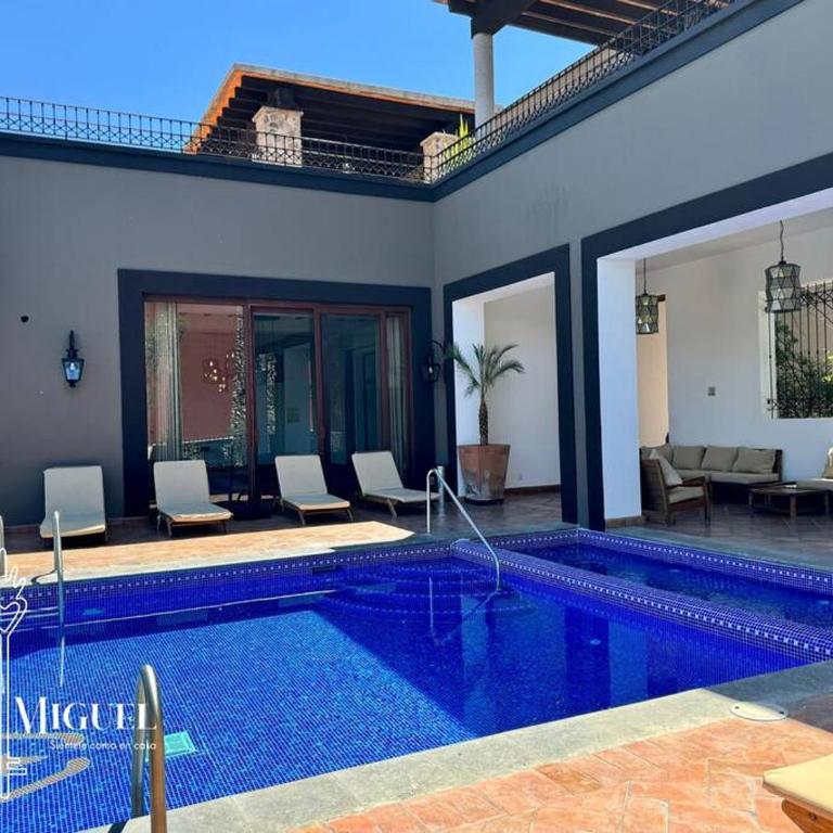 Charming No Stairs Near DT Security Pool Parking - Apartamento de 2 dormitorios con balcón - 27