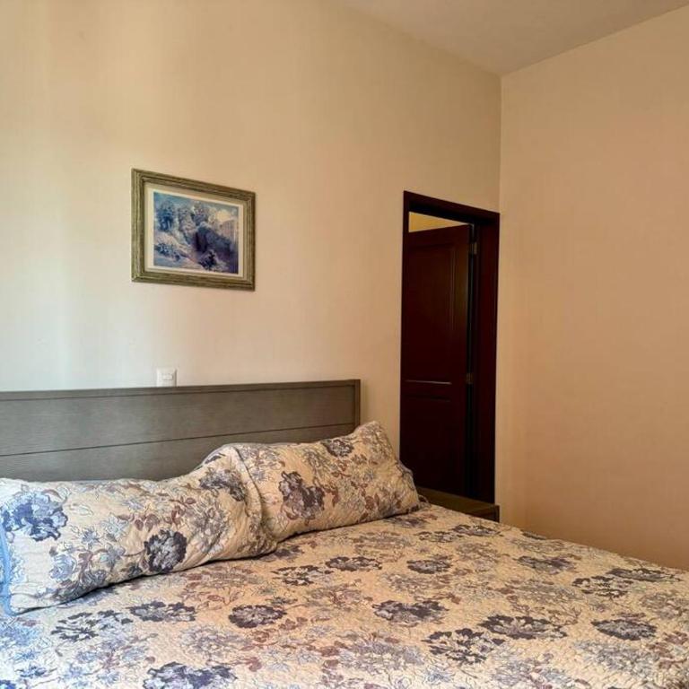 Charming No Stairs Near DT Security Pool Parking - Apartamento de 2 dormitorios con balcón - 30