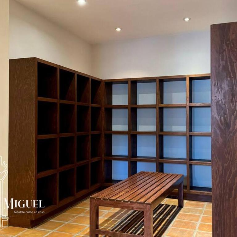Charming No Stairs Near DT Security Pool Parking - Apartamento de 2 dormitorios con balcón - 45