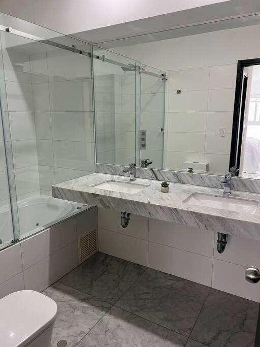 Luxury Apartments Moon Suites Top - Three-Bedroom Apartment - 6