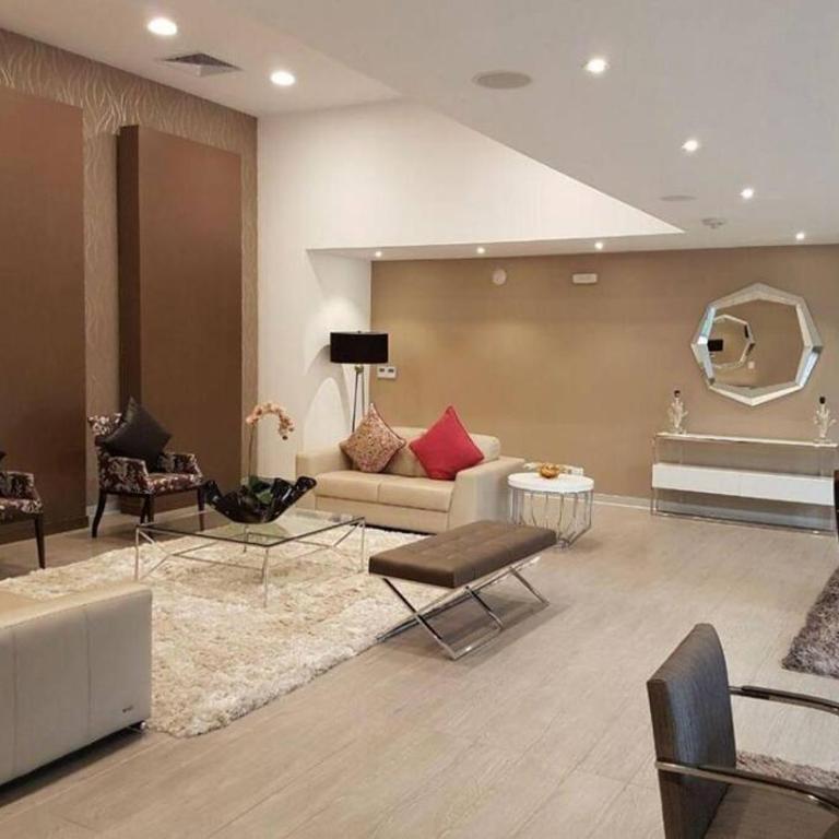 Luxury Apartments Moon Suites Top - Three-Bedroom Apartment - 8