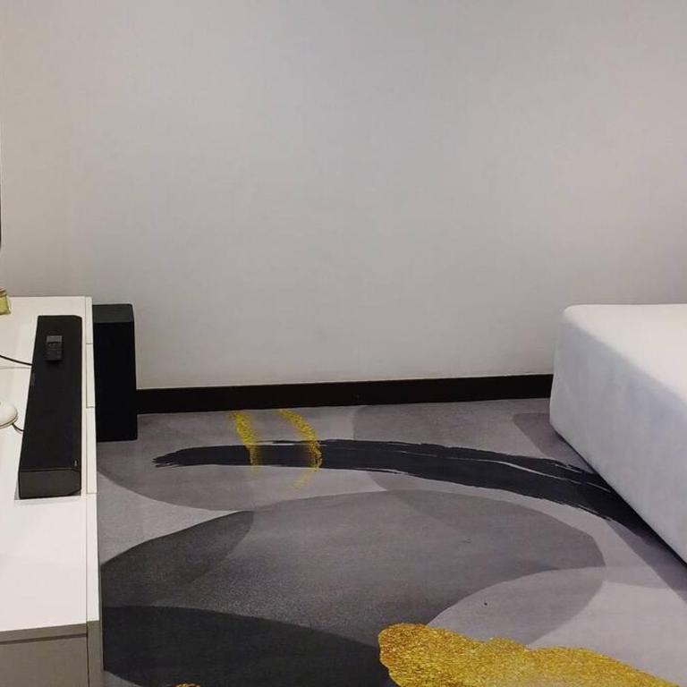 Luxury Apartments Moon Suites Top - Three-Bedroom Apartment - 20