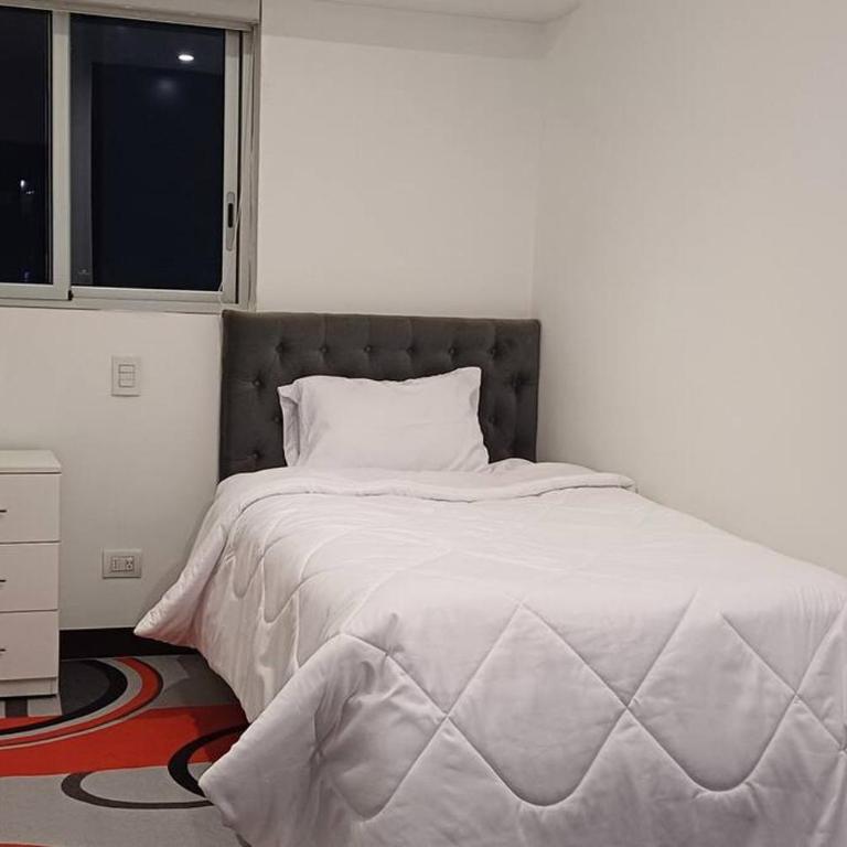 Luxury Apartments Moon Suites Top - Three-Bedroom Apartment - 31