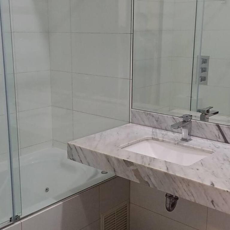 Luxury Apartments Moon Suites Top - Three-Bedroom Apartment - 38