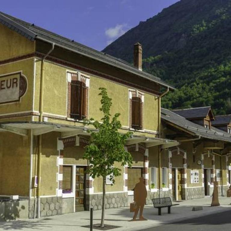 Appartement 2pers, superbe vue montagne, exposé sud, Résidence très calme, parking, 5mns à pied du centre - Appartement 1 Chambre - 54