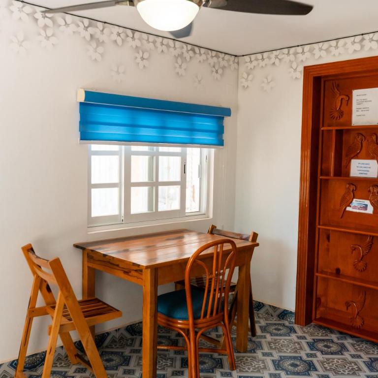 Villa Pajaros - Two-Bedroom Apartment - 10