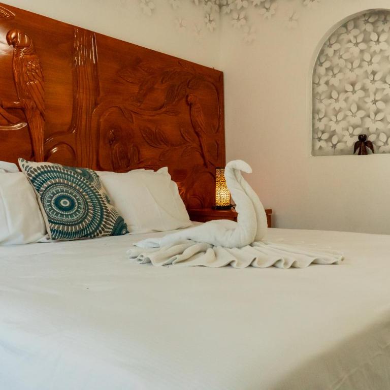 Villa Pajaros - Two-Bedroom Apartment - 30