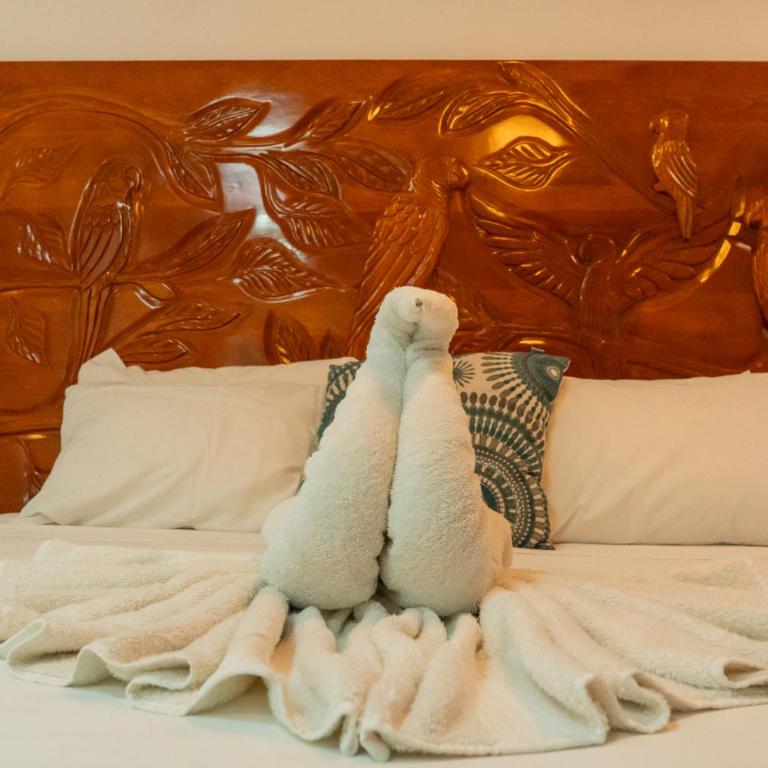 Villa Pajaros - Two-Bedroom Apartment - 24