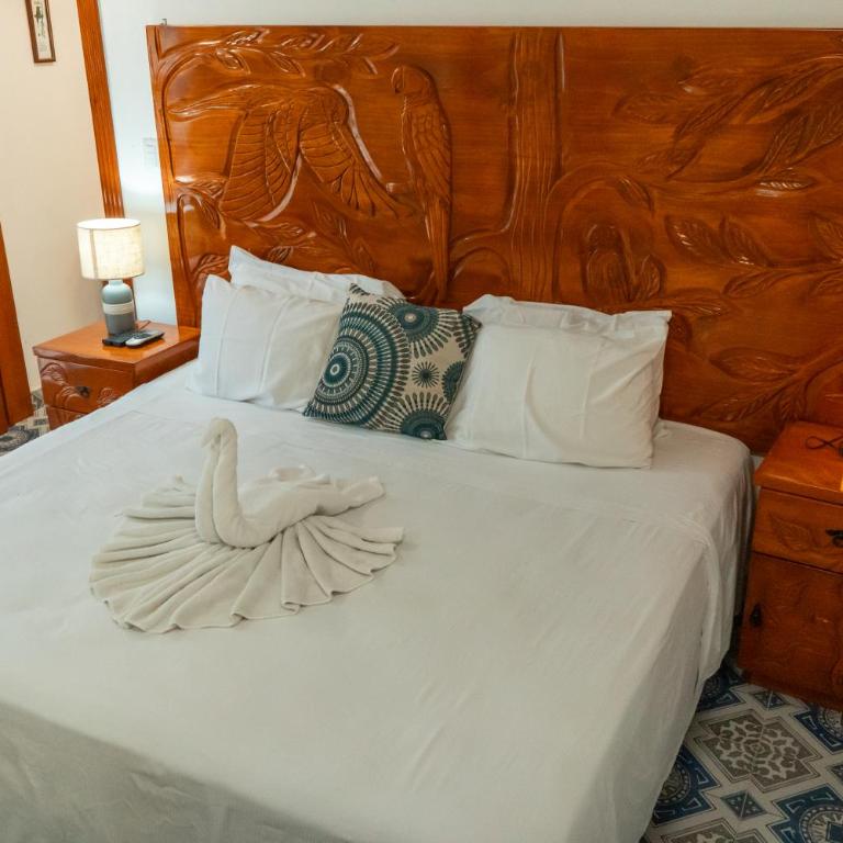 Villa Pajaros - Two-Bedroom Apartment - 32