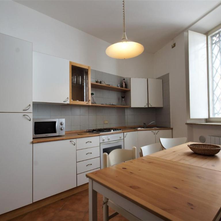 Holiday Verona - Appartamento con 2 Camere da Letto - 6