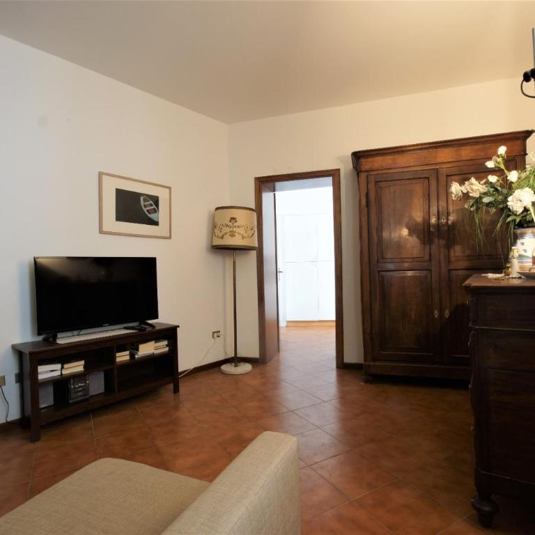 Holiday Verona - Appartamento con 2 Camere da Letto - 7