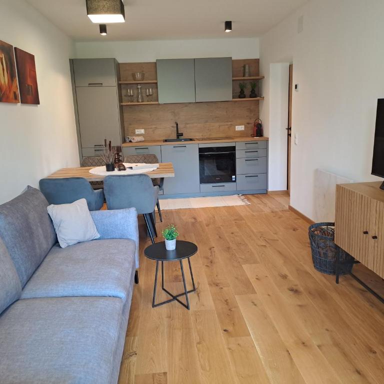 SEE ZEIT Appartements mit Seezugang by rentyourhome24 - Apartment mit 1 Schlafzimmer und Gartenblick - 4