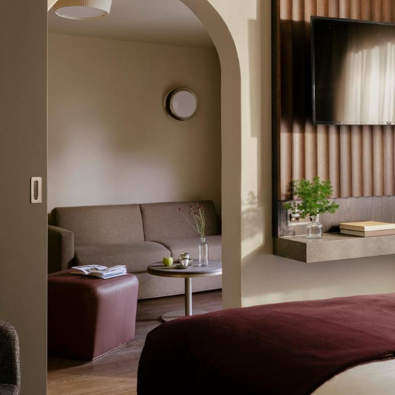 SCHLOSS Zermatt - CBD & Adaptogenic Spa and Sport Hotel - Suite Junior - 1