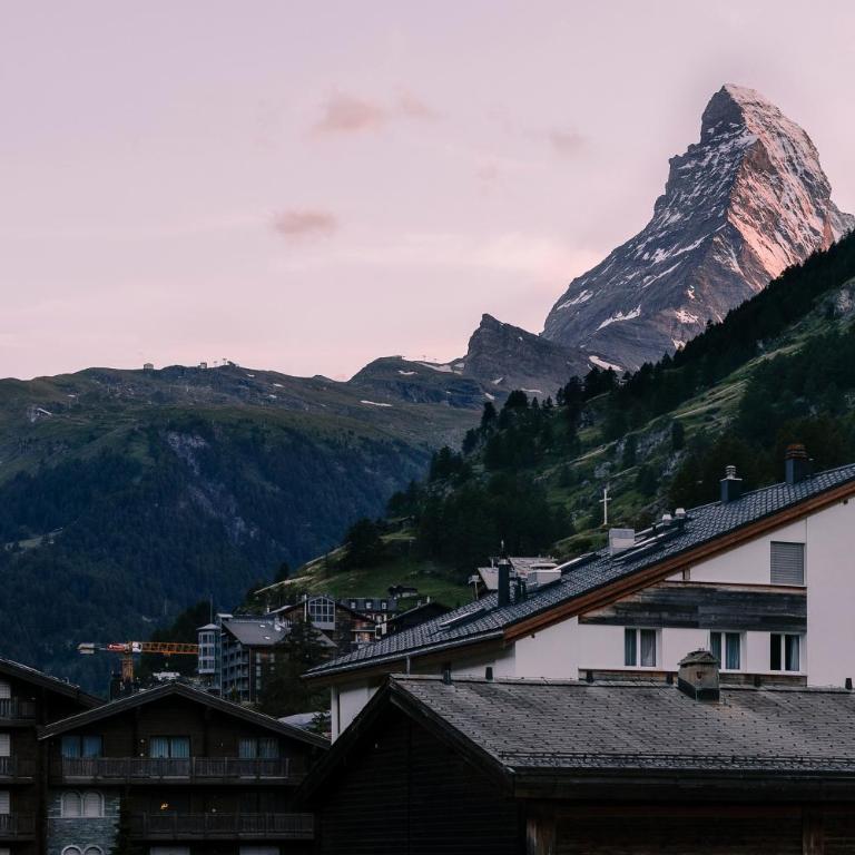 SCHLOSS Zermatt - CBD & Adaptogenic Spa and Sport Hotel - Habitación The High - 1