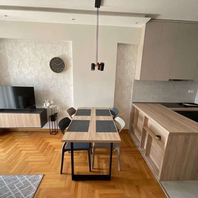 Apartmani Acros - Porodična Soba - 2